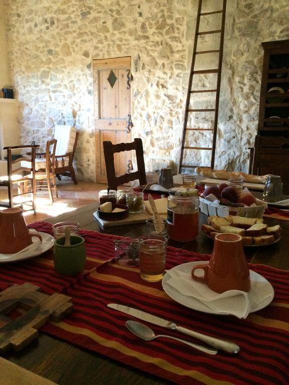 Bed and Breakfast Mas Moineau Mézoargues Exteriér fotografie